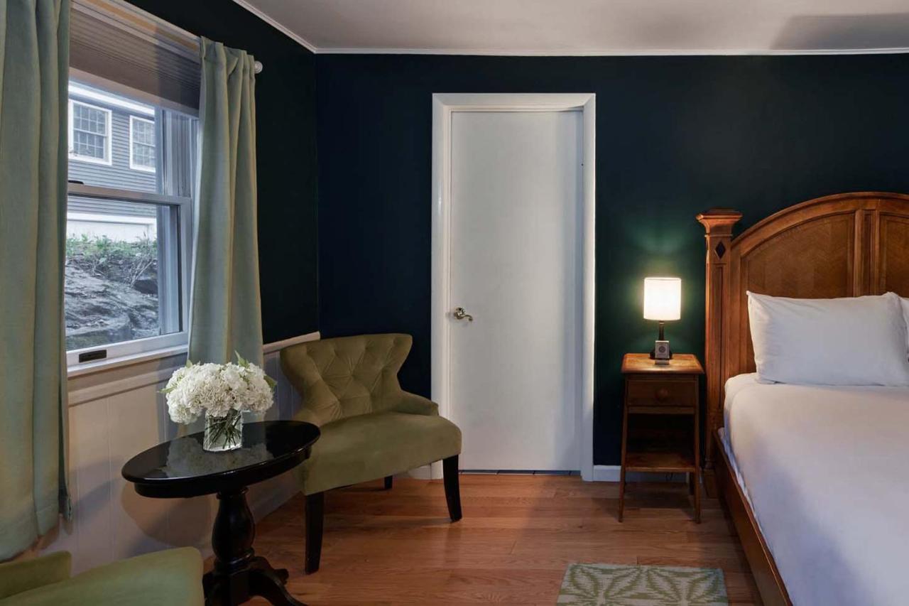 Bed and breakfast The Dewey By The Lenox Collection Extérieur photo