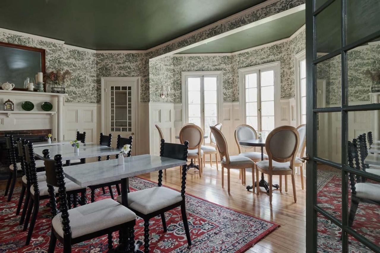 Bed and breakfast The Dewey By The Lenox Collection Extérieur photo