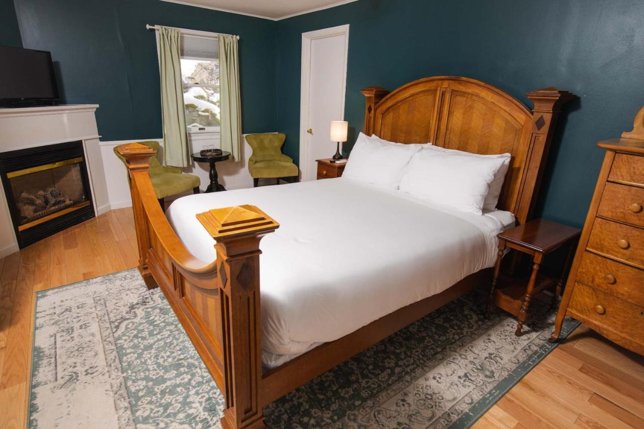 Bed and breakfast The Dewey By The Lenox Collection Extérieur photo